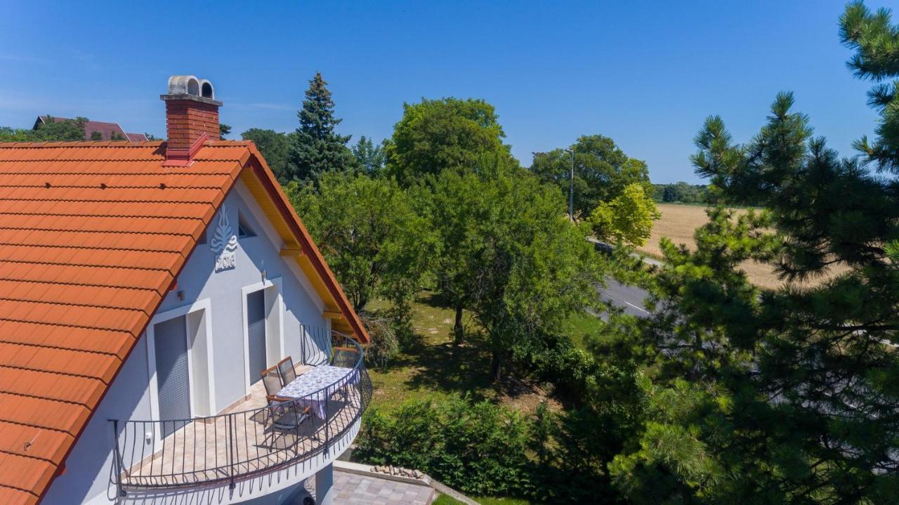 Tulipan Vendeghaz Otel Orvenyes Dış mekan fotoğraf