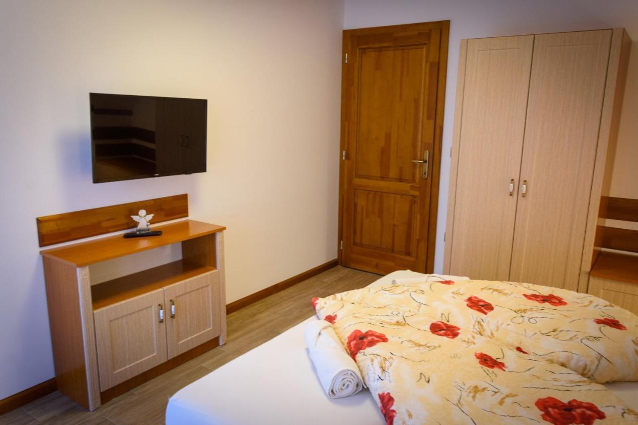 Tulipan Vendeghaz Otel Orvenyes Dış mekan fotoğraf