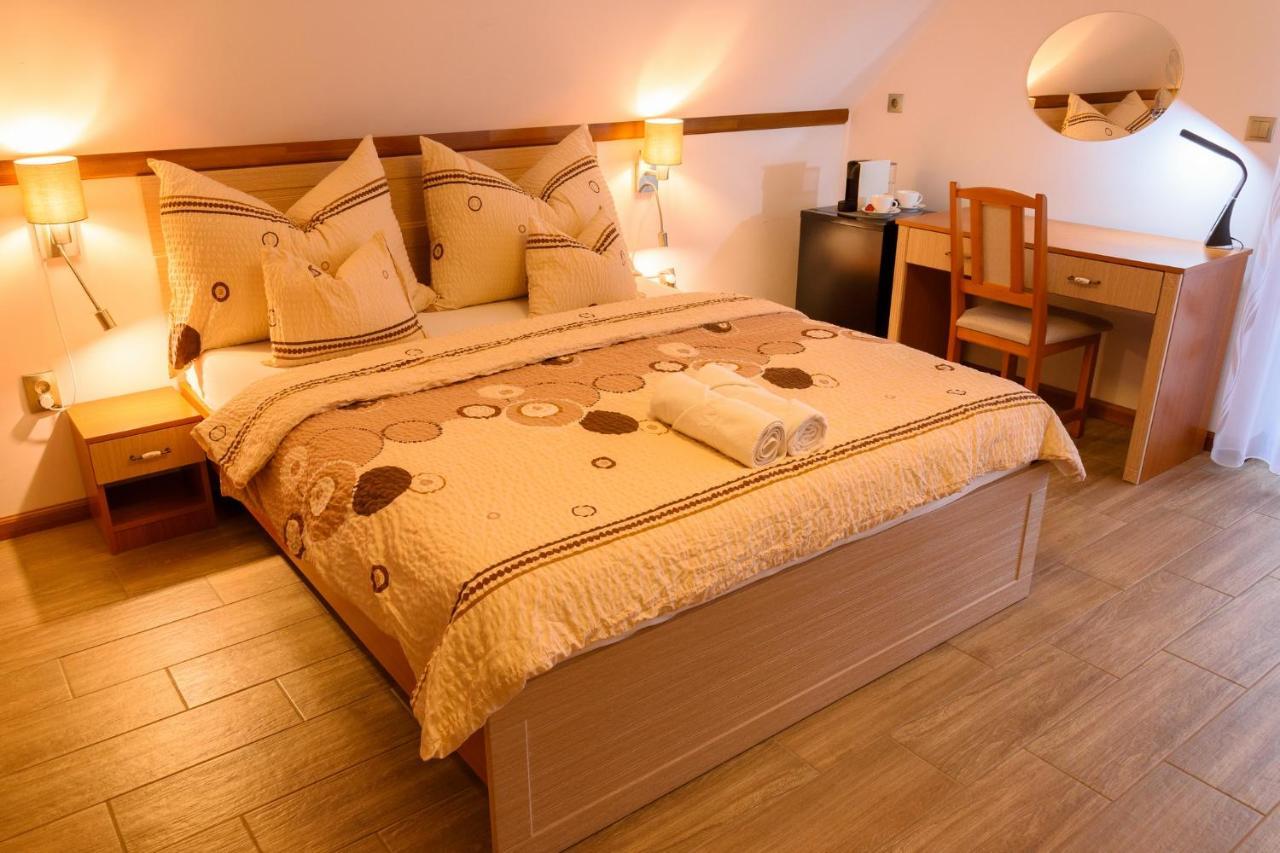 Tulipan Vendeghaz Otel Orvenyes Dış mekan fotoğraf