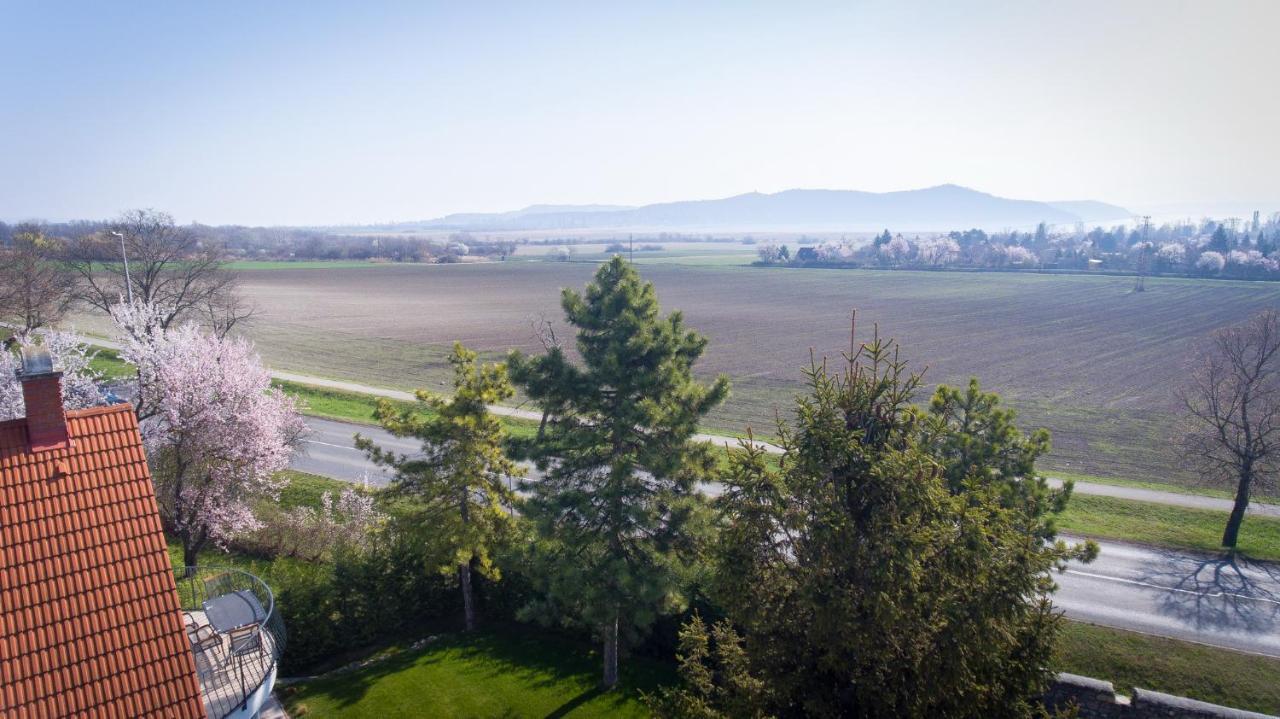 Tulipan Vendeghaz Otel Orvenyes Dış mekan fotoğraf